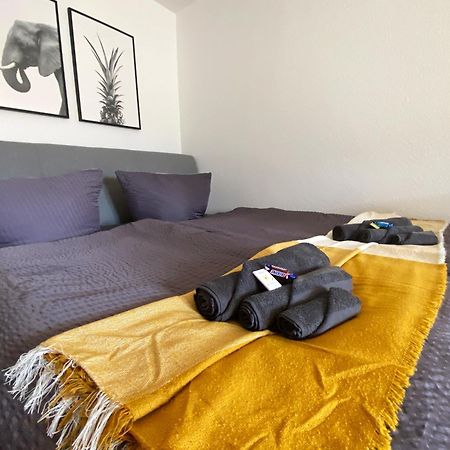 Schoelerberg Apartment Mit Tiefgaragenparkplatz Und Kingsize-Bett Osnabrück Kültér fotó
