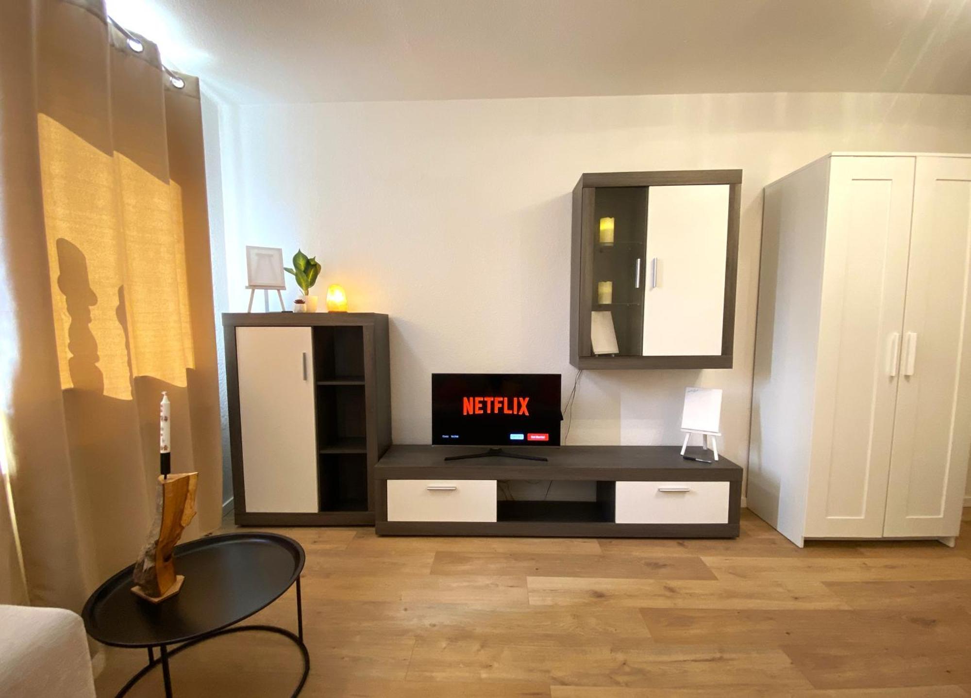 Schoelerberg Apartment Mit Tiefgaragenparkplatz Und Kingsize-Bett Osnabrück Kültér fotó